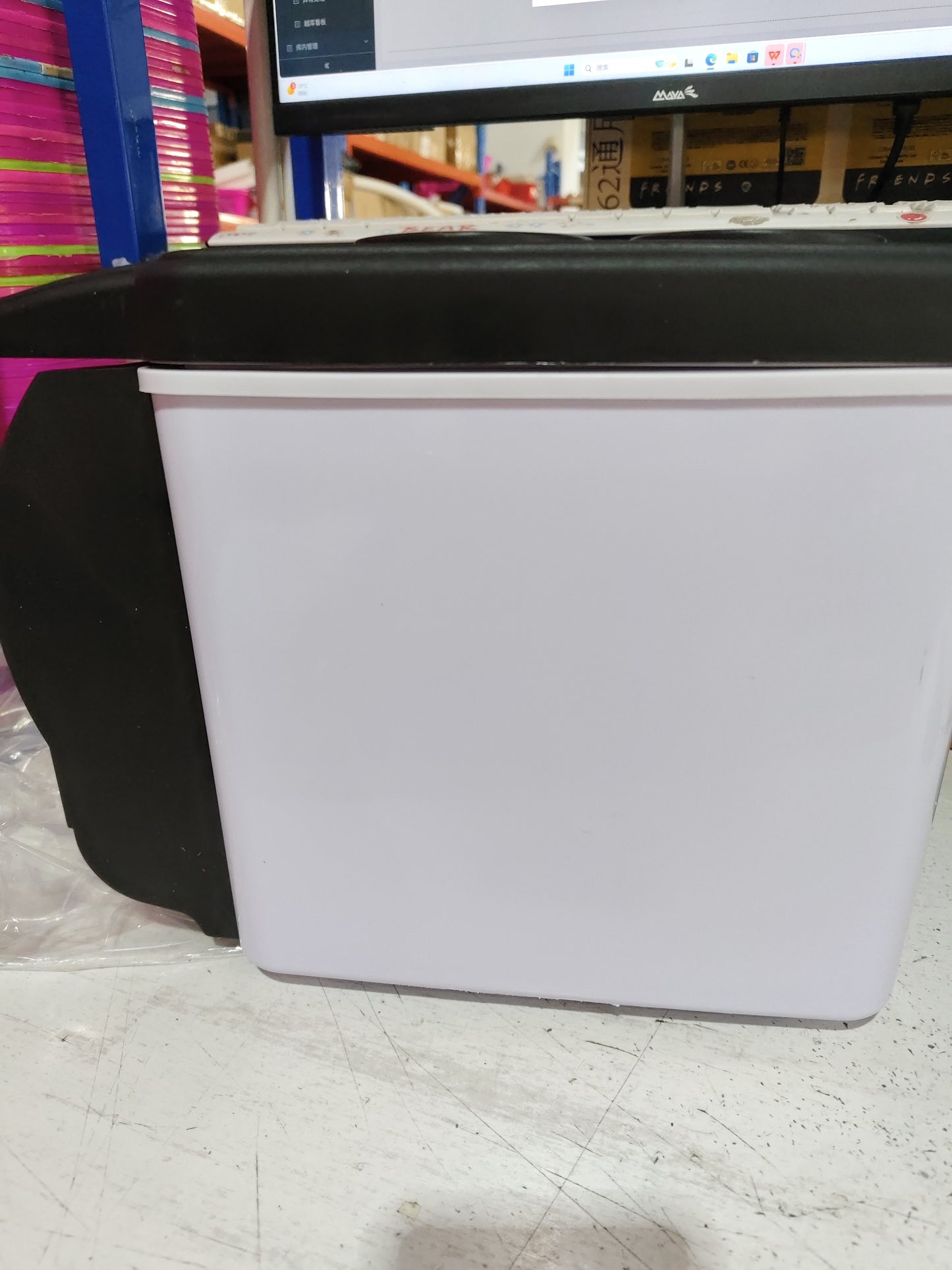 Portable Insulated Refrigerator